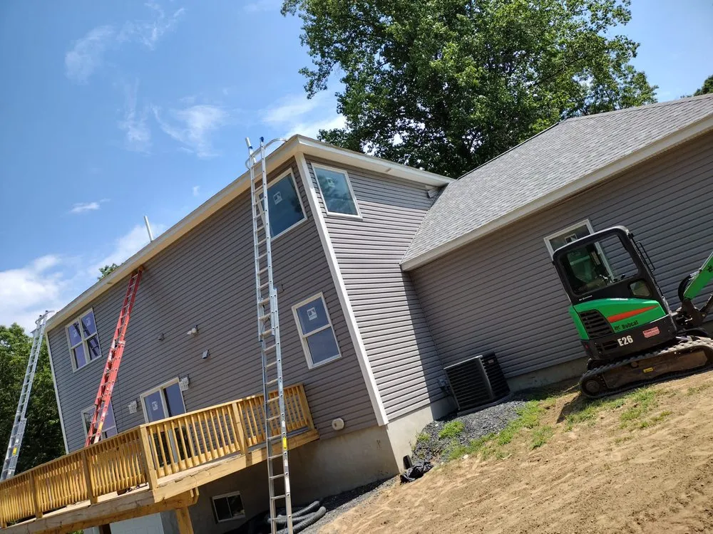 Slide of Simonsays roofing