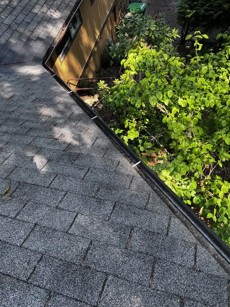 Slide of Simply Gutters