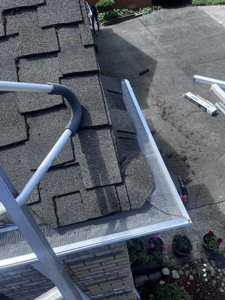 Expert roof installation for residential properties across Houston, WA - Simply Installations