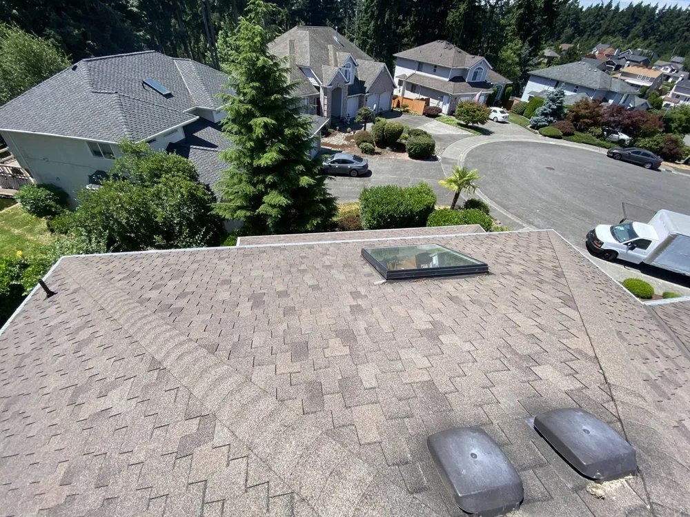 Reliable roof installation experts serving Houston, WA - Simply Installations