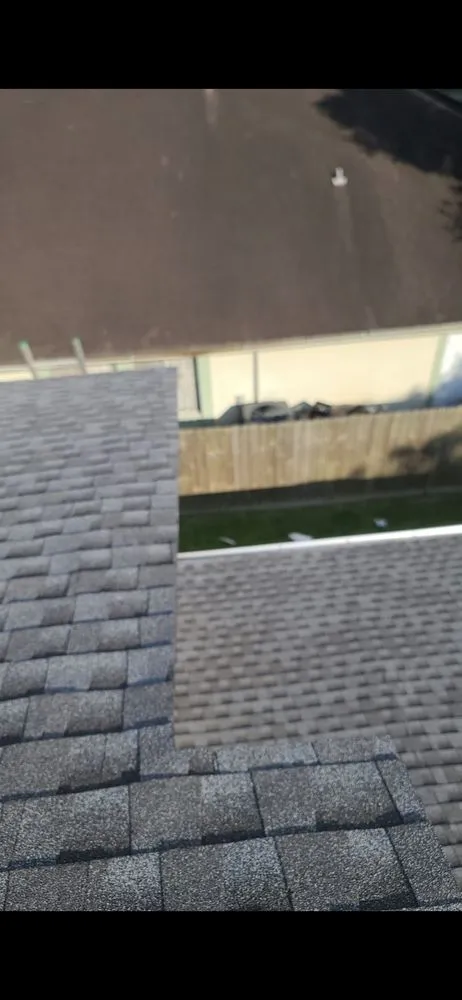 Emergency roof leak repair experts serving Houston, WA - Simply Installations