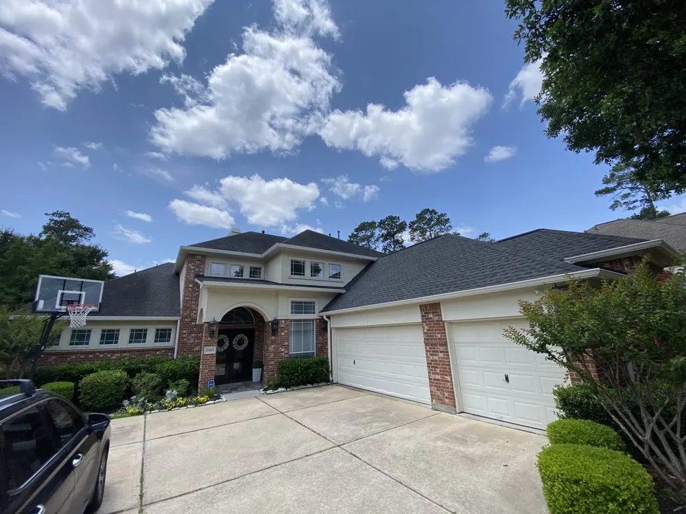 Expert roof installation in Houston, WA by Simply Installations