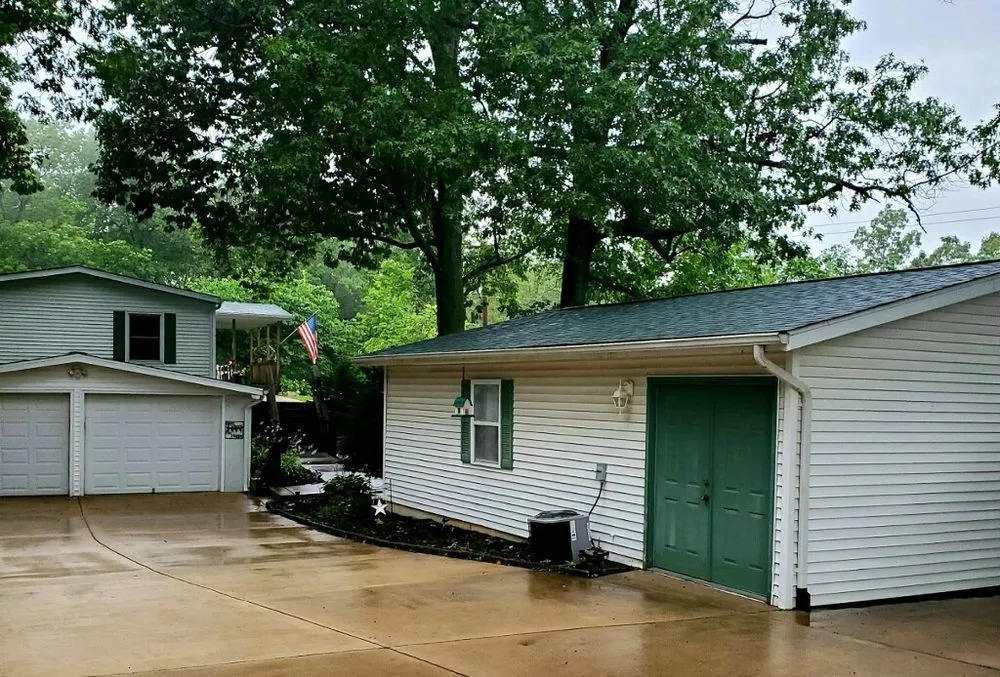 Slide of Simply Roofing Solutions