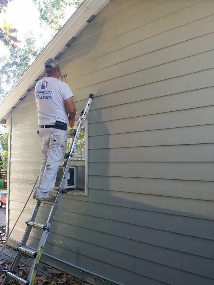 Professional roof repair for homes in Chesterfield, VA by Sinaje Contractor