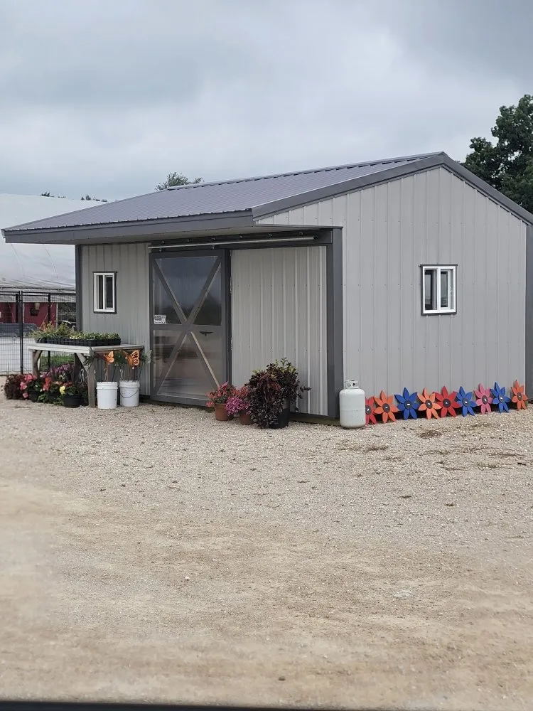 Licensed metal roofing installation experts serving Gratiot, WI - Singing Pines Roofing &Construction