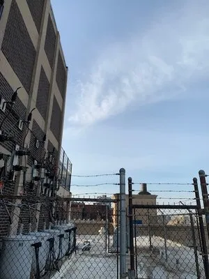 Singles Roofing & Construction Logo