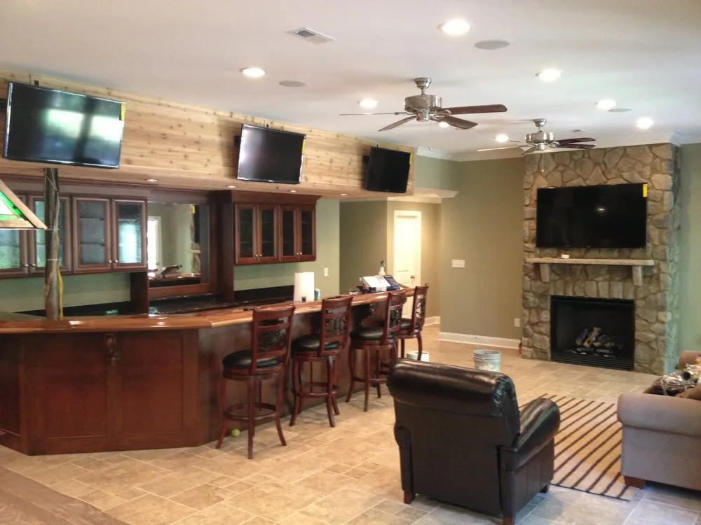 Slide of Six King Custom Homes