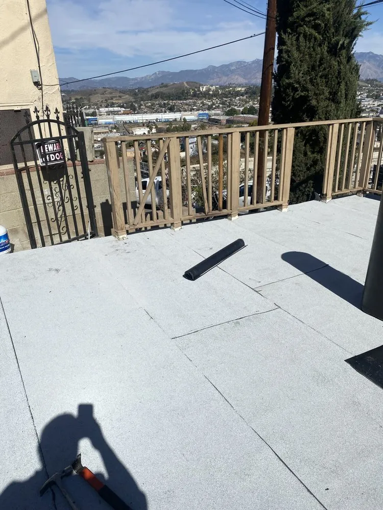 Slide of S&J Roofing