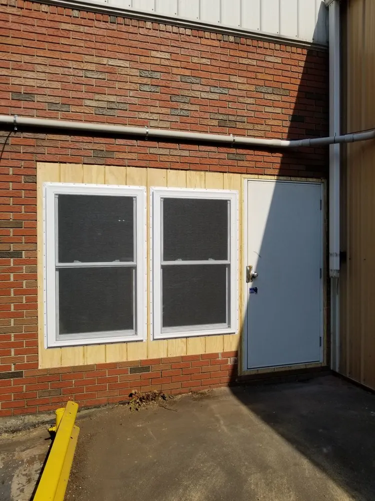 Slide of SJS Contracting And Decks