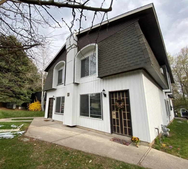 Slide of Skabelund Roofing