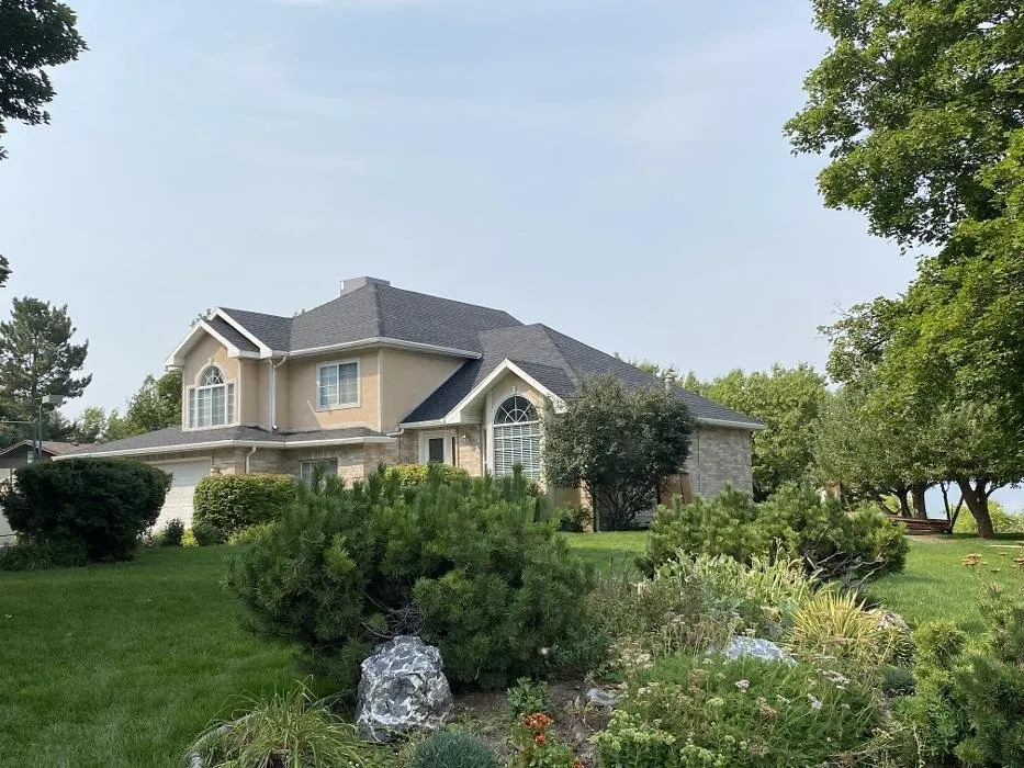 Slide of Skabelund Roofing