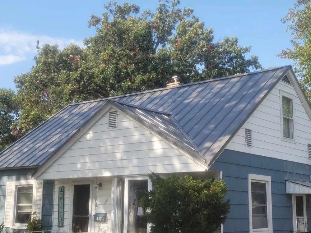 Slide of Sky High Roofing