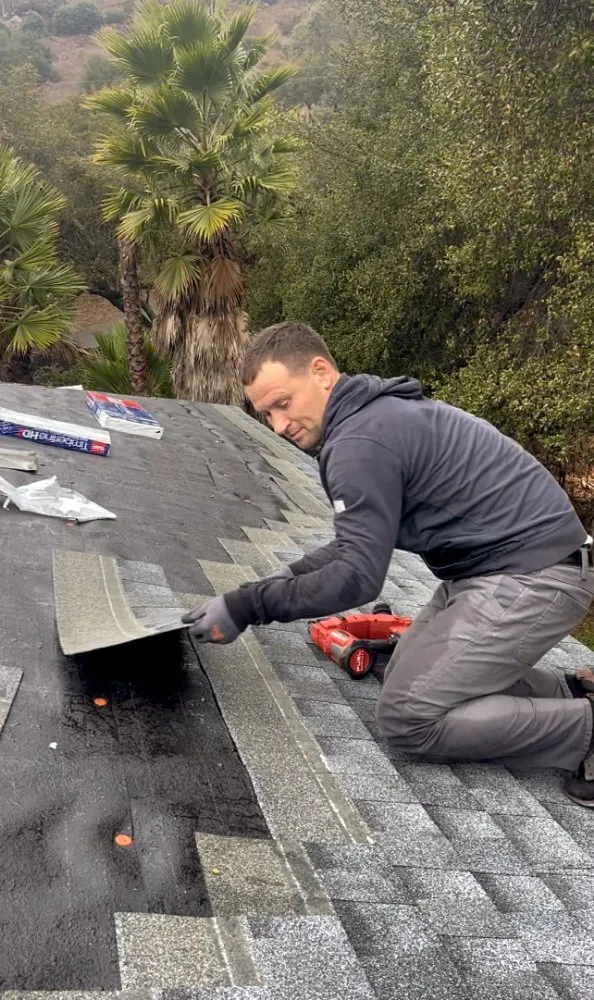 Slide of Sky Roof Expert