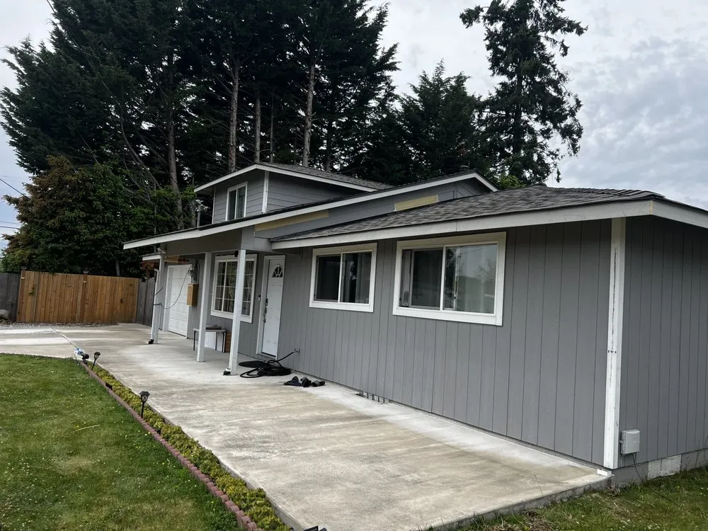 Slide of Sky Roofing Renovations