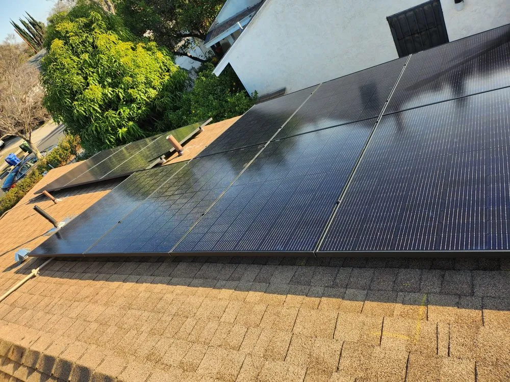 Slide of Sky Solar Pro