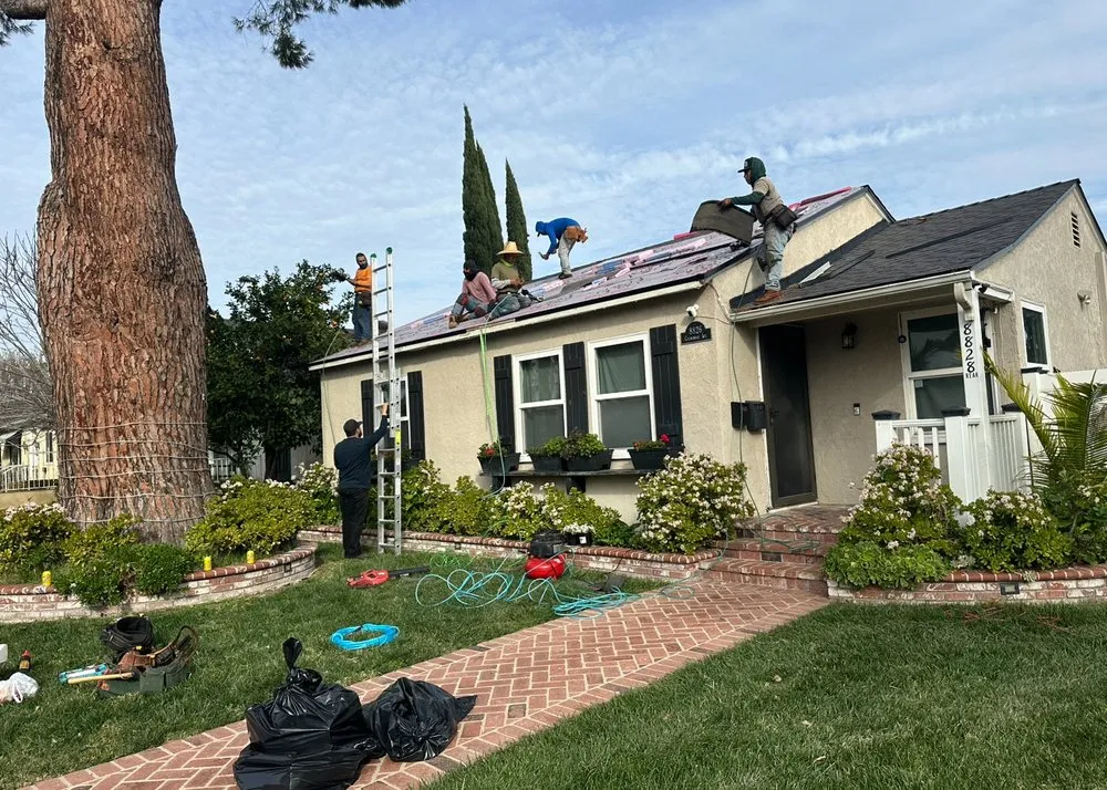 Slide of Sky Solar Pro