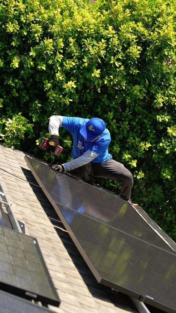 Slide of Sky Solar Pro