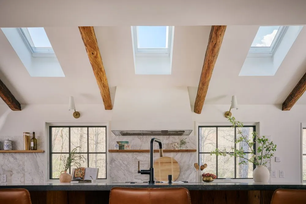 Slide of Skylight Pros