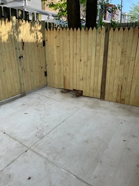 Slide of Skyline 1 Contracting