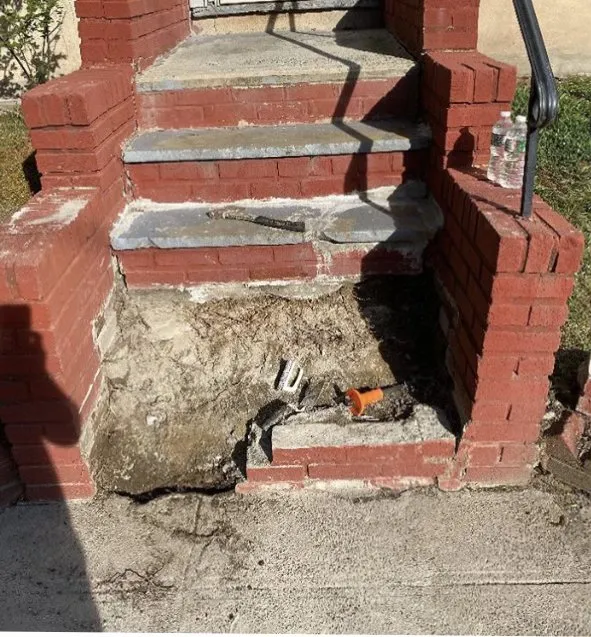 Slide of Skyline 1 Contracting