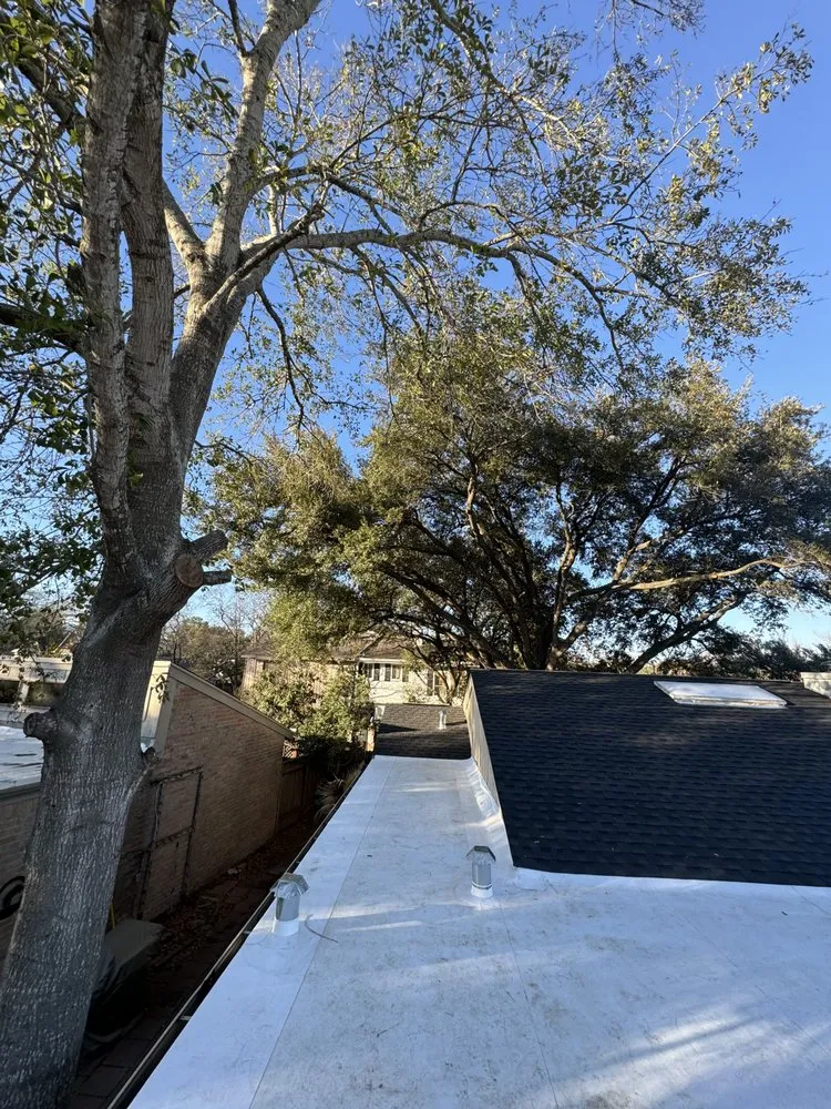 Slide of Skyline Roofing & Outdoor Living