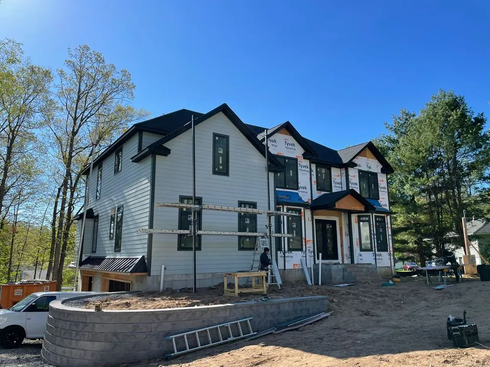 Slide of Skyline Roofing & Siding