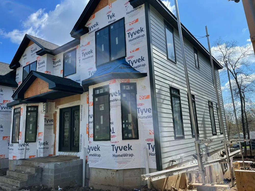 Slide of Skyline Roofing & Siding