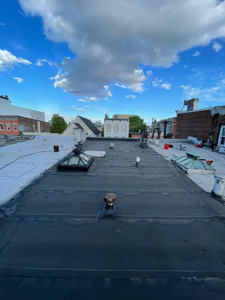 Slide of Skyline Roofing & Siding