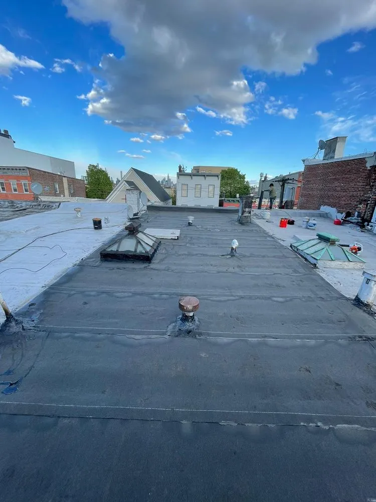 Slide of Skyline Roofing & Siding