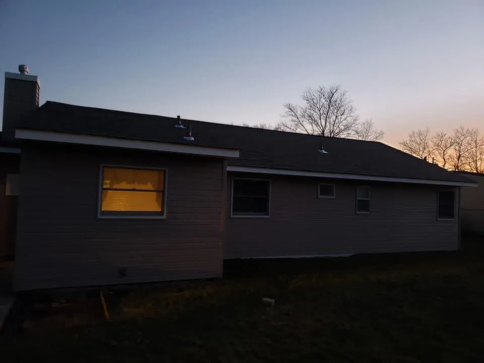 Slide of Skyline Roofing & Siding