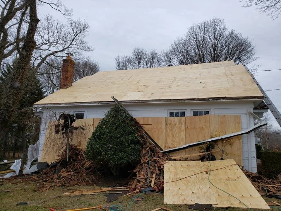 Slide of Skyline Roofing & Siding