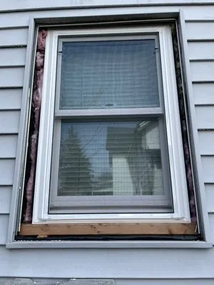 Skyline Roofing & Siding Logo