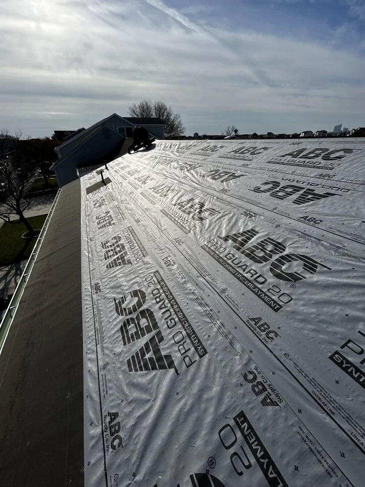 Slide of Skyline Roofing and Siding