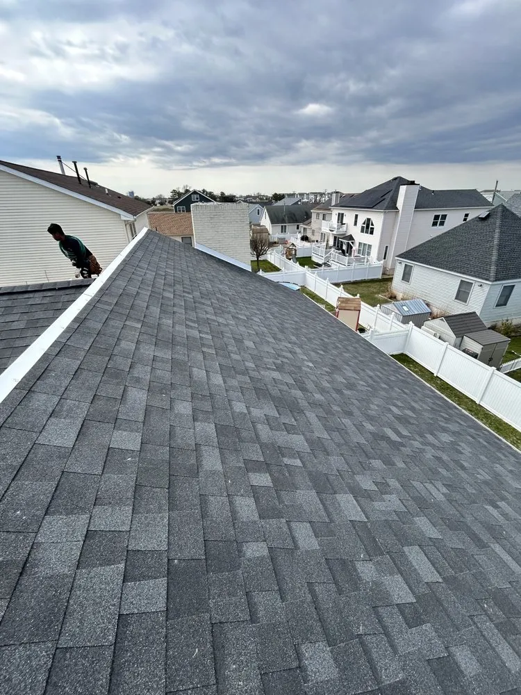 Slide of Skyline Roofing and Siding