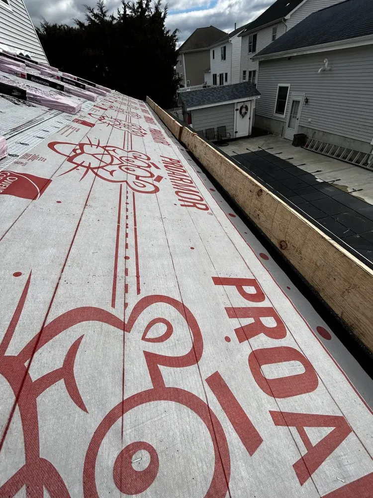 Slide of Skyline Roofing and Siding