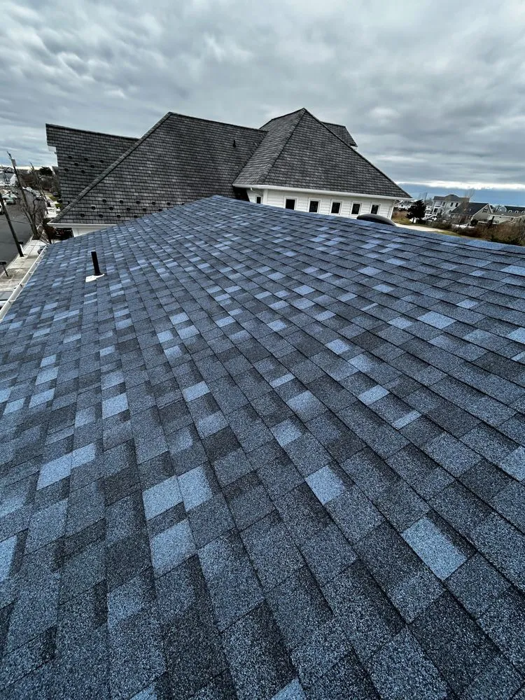 Slide of Skyline Roofing and Siding