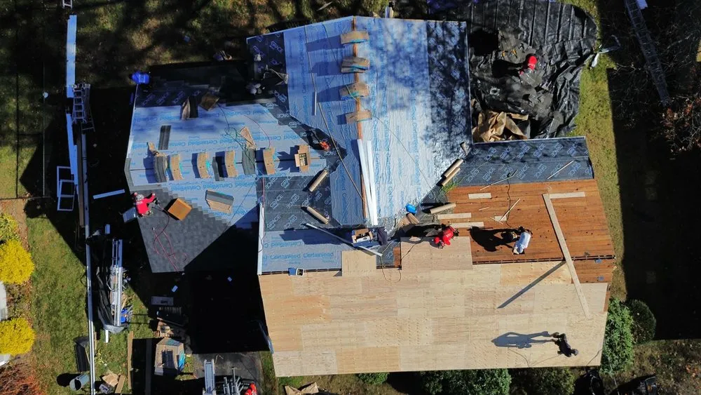 Slide of Skyline Roofing and Siding