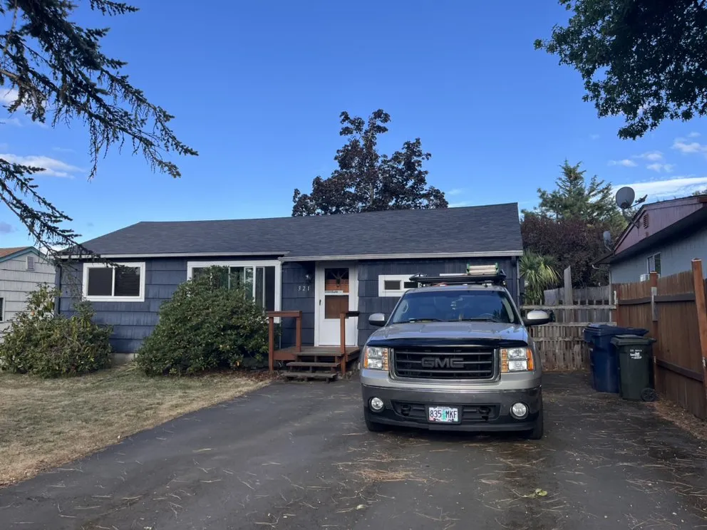 Slide of Skyline Roofing Services