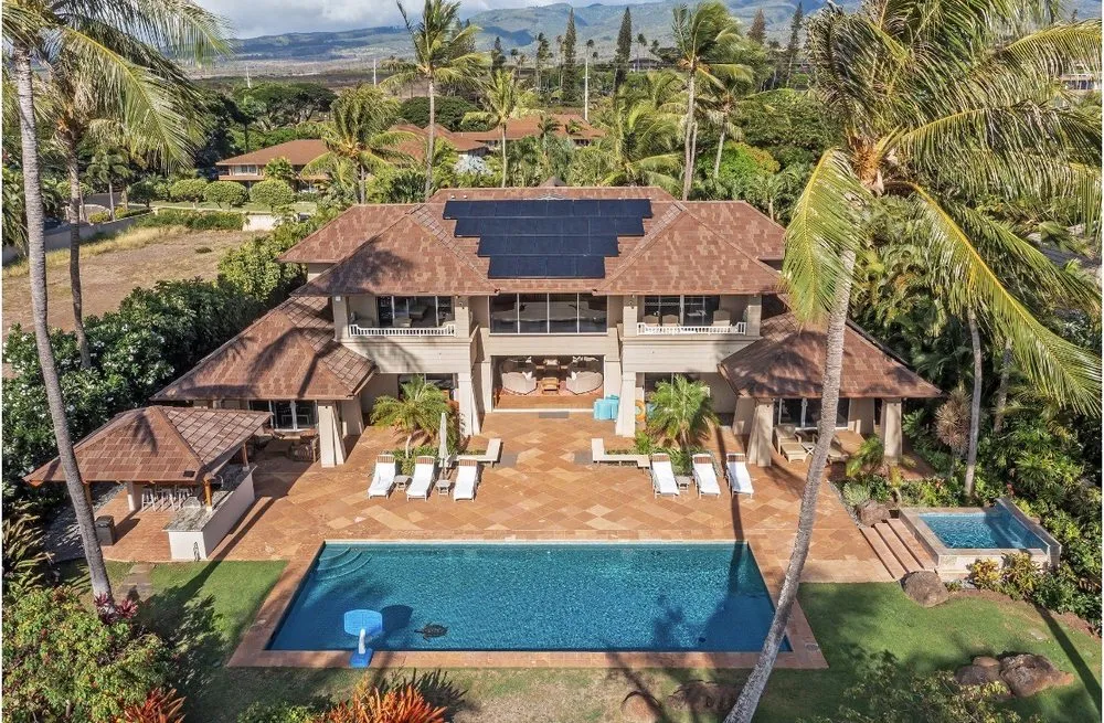 Slide of Skyta Solar and Roofing