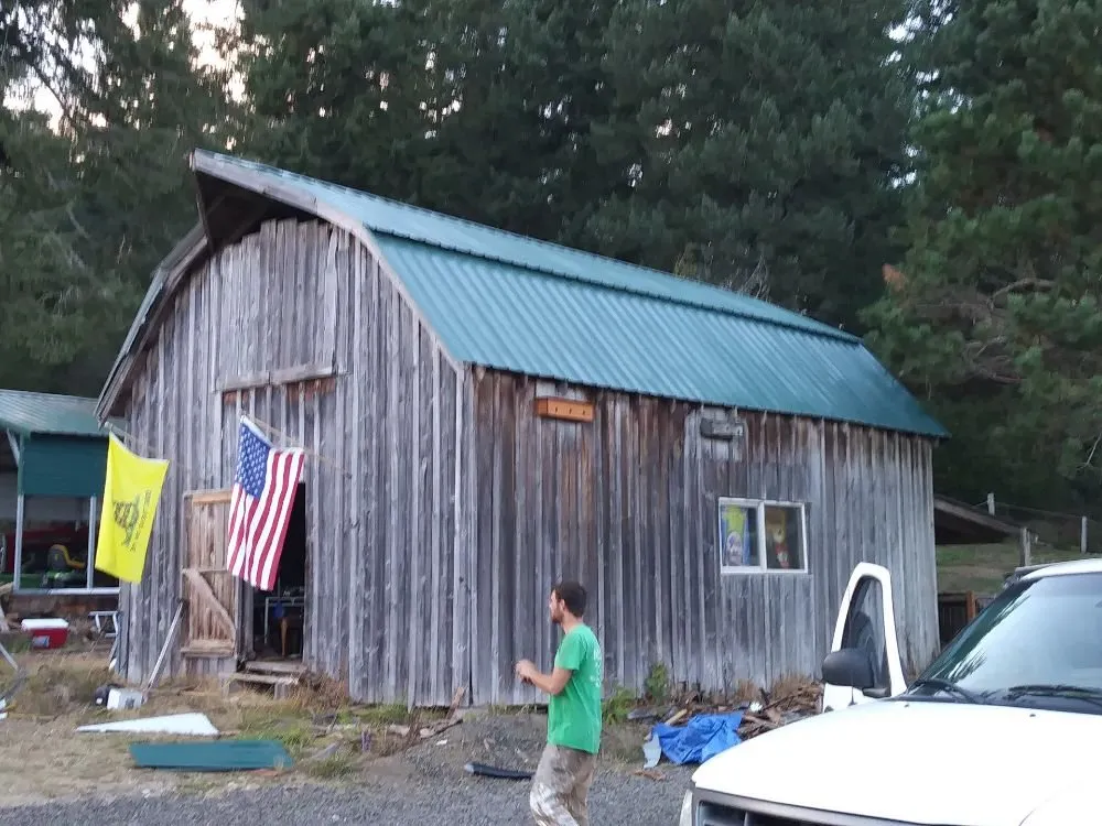 Slide of Skywalker Construction & Roofing