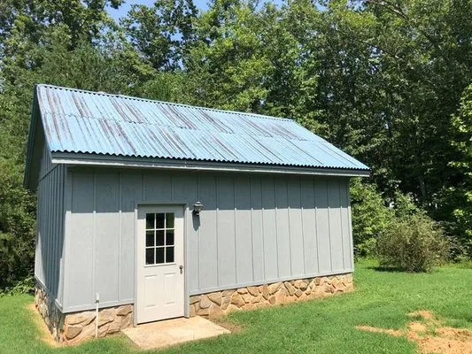 Skywalker Roofing Company Logo