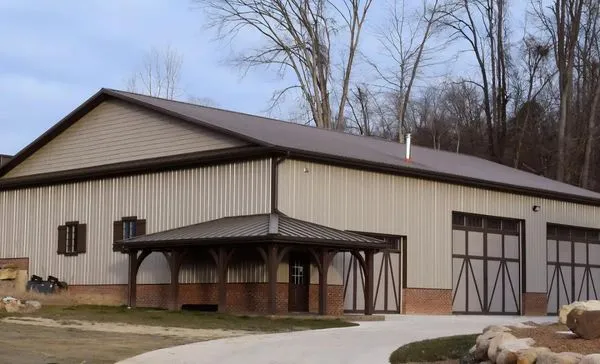 Slabaugh Roofing & Construction Logo