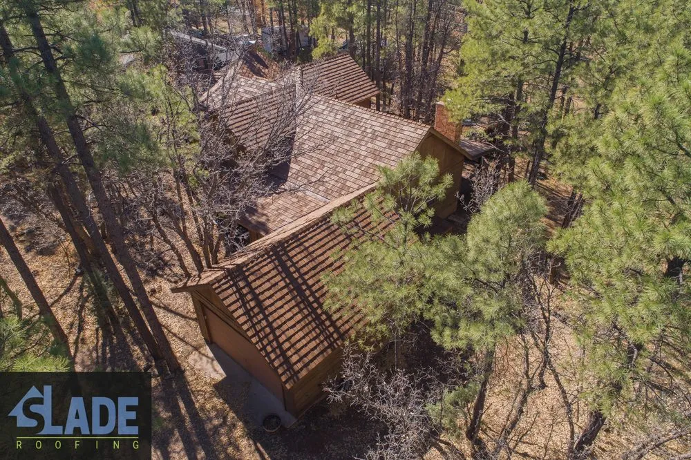Licensed shingle roofing service experts serving Pinetop, AZ - Slade Roofing