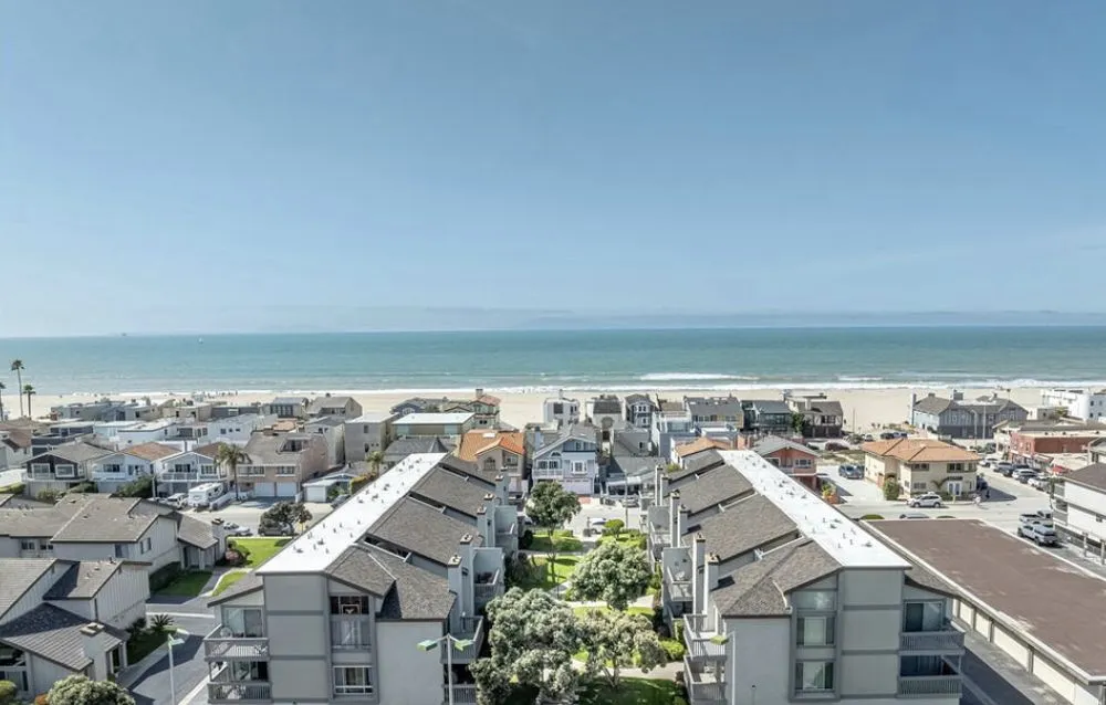 Slide of Sloan Roofing