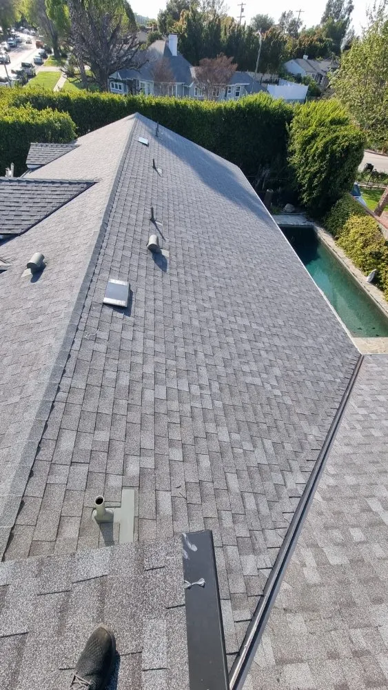 Trusted residential roofing service in Encino, CA - SLR Roofing