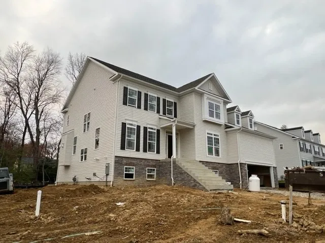 Slide of S&M Contractor