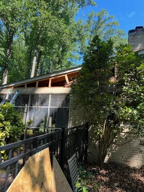 Slide of S&M Contractor