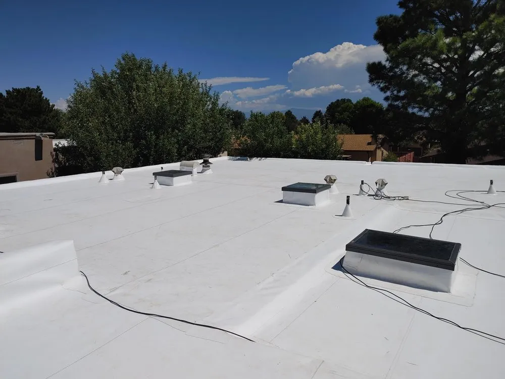 Slide of S&M Roofing