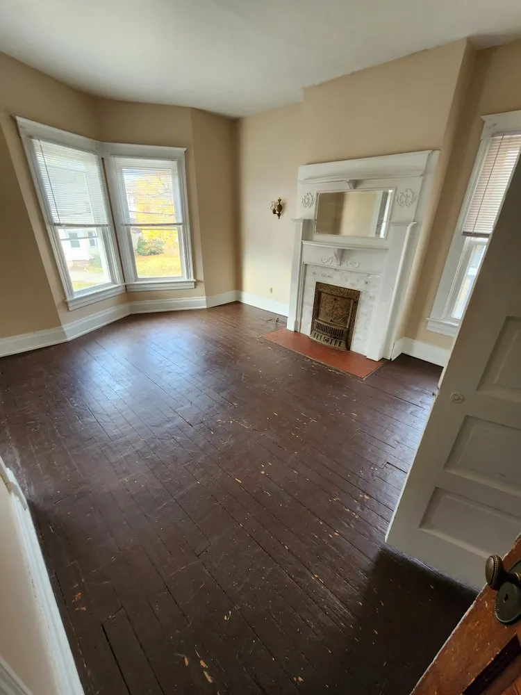 Slide of Small Town Home Services