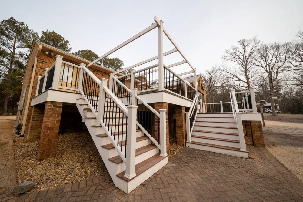 Slide of Smallwood Renovations